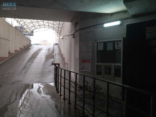Продаж комерційної нерухомості, 24,50&nbsp;кв.м, <a class="location-link" href="/kiev/" title="Недвижимость Київ">Київ</a>, <a class="location-link" href="/kiev/darnickij/" title="Недвижимость Дарницький район">Дарницький р-н</a>, Александра Мишуги ул., 8 (изображение 3)