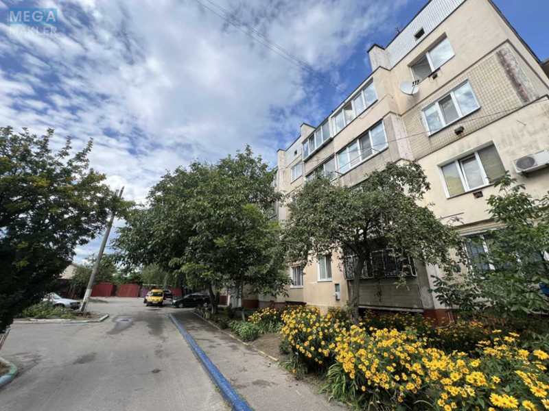 Продаж 1 кімнатної квартири (30/17/7), 4 пов. 4 пов. будинку, <a class="location-link" href="/knyazhichi-selo/" title="Недвижимость Княжичі">Княжичі</a>, Слави, 4 (изображение 7)