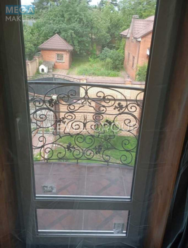 Продаж дома, 2&nbsp;поверху, 108&nbsp;кв.м, 3&nbsp;кімнати, ділянка 6&nbsp;соток, <a class="location-link" href="/kiev/" title="Недвижимость Київ">Київ</a>, <a class="location-link" href="/kiev/svyatoshinskij/" title="Недвижимость Святошинський район">Святошинський р-н</a>, Берковецька вул. (изображение 17)