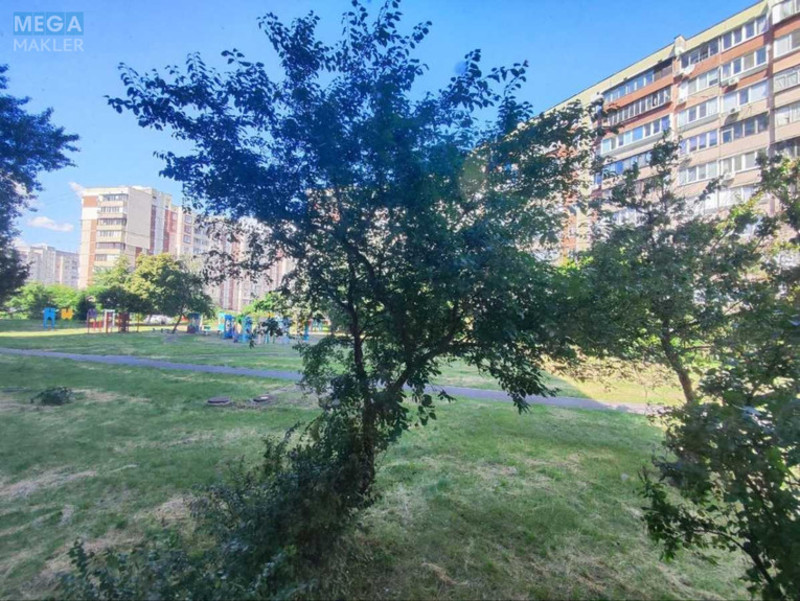 Продаж 3 кімнатної квартири (84,3/43/8,5), 1 пов. 16 пов. будинку, <a class="location-link" href="/kiev/" title="Недвижимость Київ">Київ</a>, <a class="location-link" href="/kiev/desnyanskij/" title="Недвижимость Деснянський район">Деснянський р-н</a>, Миколи Закревського вул., 55 (изображение 6)