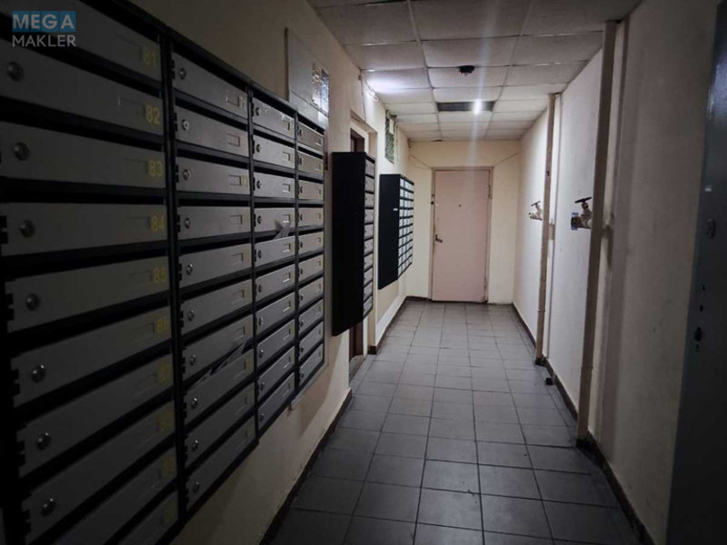 Продаж 3 кімнатної квартири (84,3/43/8,5), 1 пов. 16 пов. будинку, <a class="location-link" href="/kiev/" title="Недвижимость Київ">Київ</a>, <a class="location-link" href="/kiev/desnyanskij/" title="Недвижимость Деснянський район">Деснянський р-н</a>, Миколи Закревського вул., 55 (изображение 16)