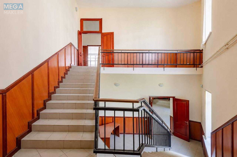 Продаж окремої будівлі/побудови, 927&nbsp;кв.м, <a class="location-link" href="/kiev/" title="Недвижимость Київ">Київ</a>, <a class="location-link" href="/kiev/pecherskij/" title="Недвижимость Печерський район">Печерський р-н</a>, Євгена Коновальця вул., 36б (изображение 14)