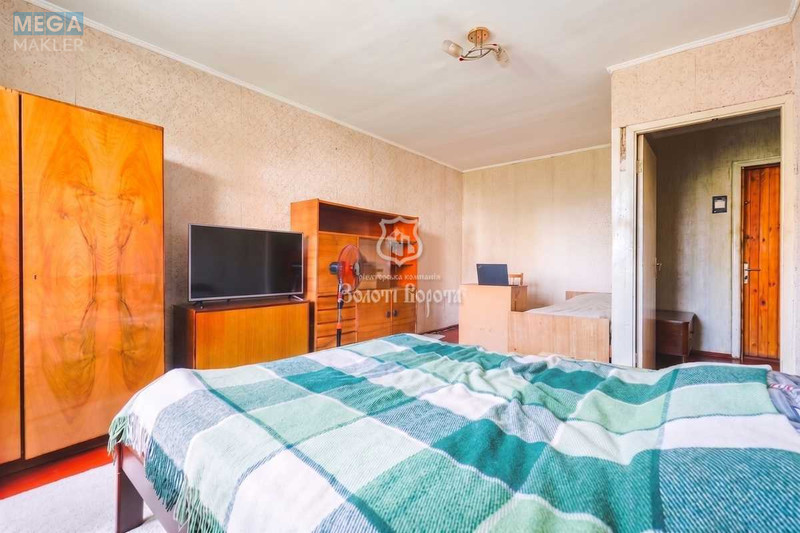 Продаж 1 кімнатної квартири (34,8/18,8/6,8), 4 пов. 9 пов. будинку, <a class="location-link" href="/kiev/" title="Недвижимость Київ">Київ</a>, <a class="location-link" href="/kiev/podolskij/" title="Недвижимость Подільський район">Подільський р-н</a>, Новокостянтинівська вул., 2а (изображение 2)