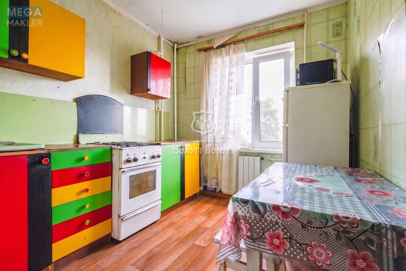 Продаж 1 кімнатної квартири (34,8/18,8/6,8), 4 пов. 9 пов. будинку, <a class="location-link" href="/kiev/" title="Недвижимость Київ">Київ</a>, <a class="location-link" href="/kiev/podolskij/" title="Недвижимость Подільський район">Подільський р-н</a>, Новокостянтинівська вул., 2а (изображение 6)