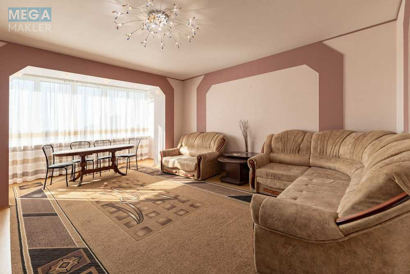 Оренда 3 кімнатної квартири, <a class="location-link" href="/kiev/" title="Недвижимость Київ">Київ</a>, <a class="location-link" href="/kiev/pecherskij/" title="Недвижимость Печерський район">Печерський р-н</a>, Старонаводницька вул., 4 (изображение 2)