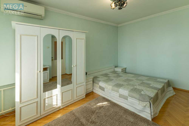 Оренда 3 кімнатної квартири, <a class="location-link" href="/kiev/" title="Недвижимость Київ">Київ</a>, <a class="location-link" href="/kiev/pecherskij/" title="Недвижимость Печерський район">Печерський р-н</a>, Старонаводницька вул., 4 (изображение 5)