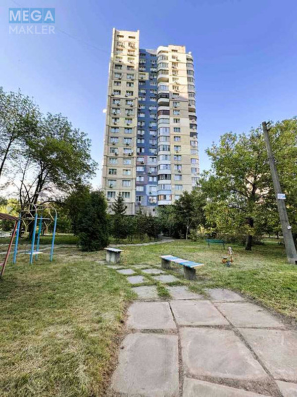 Оренда 3 кімнатної квартири, <a class="location-link" href="/kiev/" title="Недвижимость Київ">Київ</a>, <a class="location-link" href="/kiev/pecherskij/" title="Недвижимость Печерський район">Печерський р-н</a>, Старонаводницька вул., 4 (изображение 19)