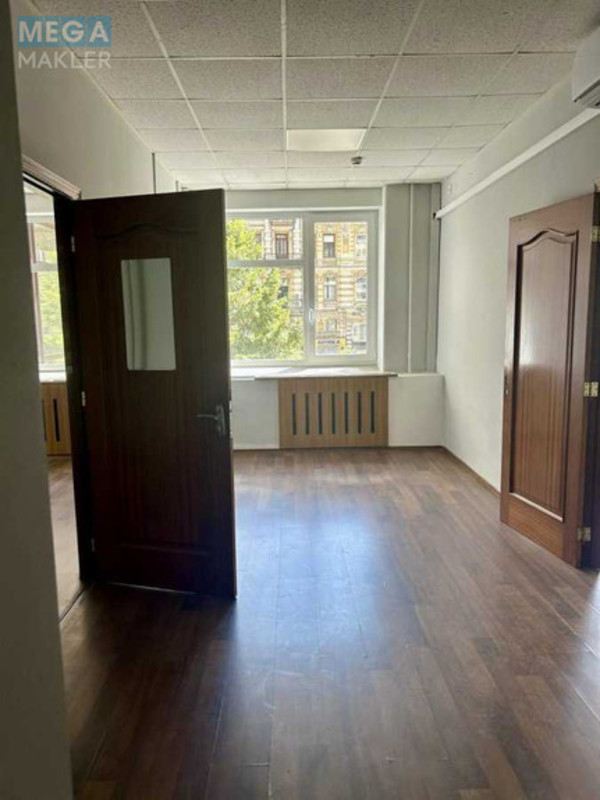 Продаж комерційної нерухомості, 697&nbsp;кв.м, под офис, <a class="location-link" href="/kiev/" title="Недвижимость Київ">Київ</a>, <a class="location-link" href="/kiev/shevchenkovskij/" title="Недвижимость Шевченківський район">Шевченківський р-н</a>, Саксаганського вул., 111а (изображение 14)