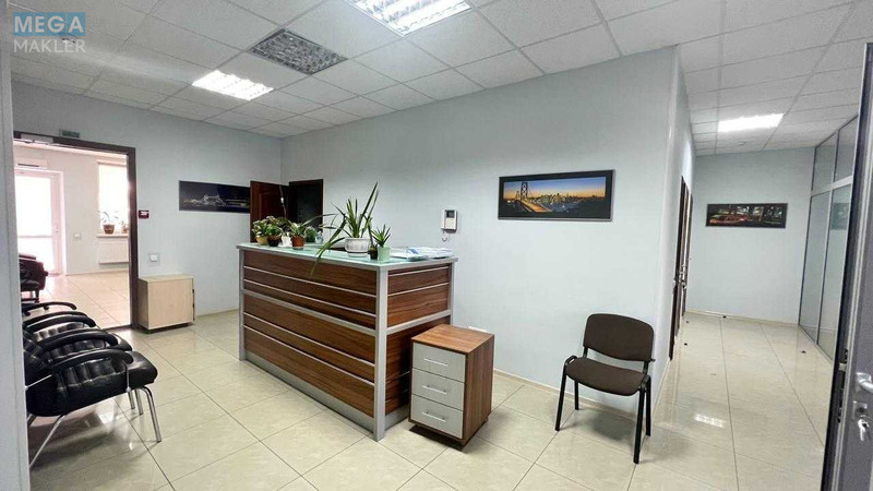 Оренда комерційної нерухомості, 180&nbsp;кв.м, под офис, <a class="location-link" href="/kiev/" title="Недвижимость Київ">Київ</a>, <a class="location-link" href="/kiev/pecherskij/" title="Недвижимость Печерський район">Печерський р-н</a>, Євгена Коновальця вул., 32г (изображение 4)