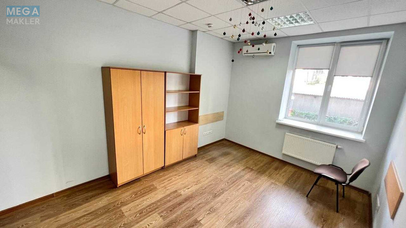 Оренда комерційної нерухомості, 180&nbsp;кв.м, под офис, <a class="location-link" href="/kiev/" title="Недвижимость Київ">Київ</a>, <a class="location-link" href="/kiev/pecherskij/" title="Недвижимость Печерський район">Печерський р-н</a>, Євгена Коновальця вул., 32г (изображение 15)