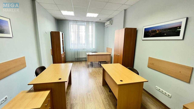 Оренда комерційної нерухомості, 180&nbsp;кв.м, под офис, <a class="location-link" href="/kiev/" title="Недвижимость Київ">Київ</a>, <a class="location-link" href="/kiev/pecherskij/" title="Недвижимость Печерський район">Печерський р-н</a>, Євгена Коновальця вул., 32г (изображение 18)