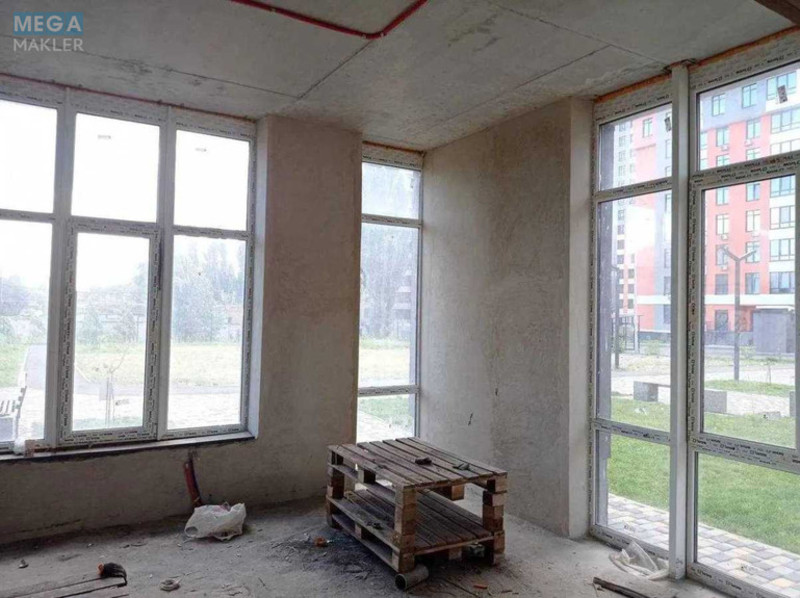 Оренда комерційної нерухомості, 530&nbsp;кв.м, под магазин, <a class="location-link" href="/kiev/" title="Недвижимость Київ">Київ</a>, <a class="location-link" href="/kiev/obolonskij/" title="Недвижимость Оболонський район">Оболонський р-н</a>, Бережанська вул., 15 (изображение 2)