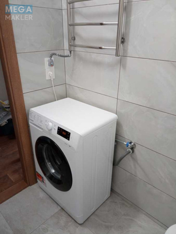 Оренда 1 кімнатної квартири, <a class="location-link" href="/kiev/" title="Недвижимость Київ">Київ</a>, <a class="location-link" href="/kiev/darnickij/" title="Недвижимость Дарницький район">Дарницький р-н</a>, Ревуцького вул., 54б (изображение 8)