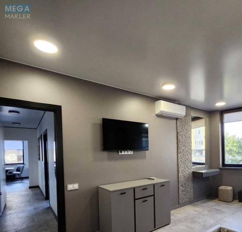 Продаж 2 кімнатної квартири (70/?/20), 5 пов. 23 пов. будинку, <a class="location-link" href="/kiev/" title="Недвижимость Київ">Київ</a>, <a class="location-link" href="/kiev/goloseevskij/" title="Недвижимость Голосіївський район">Голосіївський р-н</a>, Антоновича вул., 74 (изображение 10)