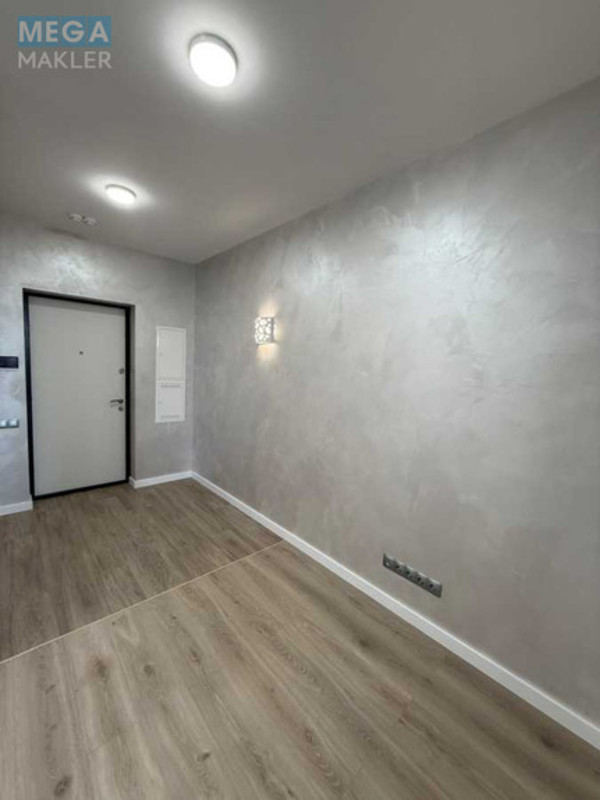 Продаж комерційної нерухомості, 47&nbsp;кв.м, <a class="location-link" href="/kiev/" title="Недвижимость Київ">Київ</a>, <a class="location-link" href="/kiev/darnickij/" title="Недвижимость Дарницький район">Дарницький р-н</a>, Зарічна вул., 6к2 (изображение 9)