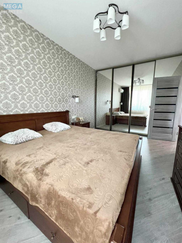 Продаж 4 кімнатної квартири (88/?/4), 2 пов. 4 пов. будинку, <a class="location-link" href="/vasilkov/" title="Недвижимость Васильків">Васильків</a>, Військове містечко 11 (изображение 4)