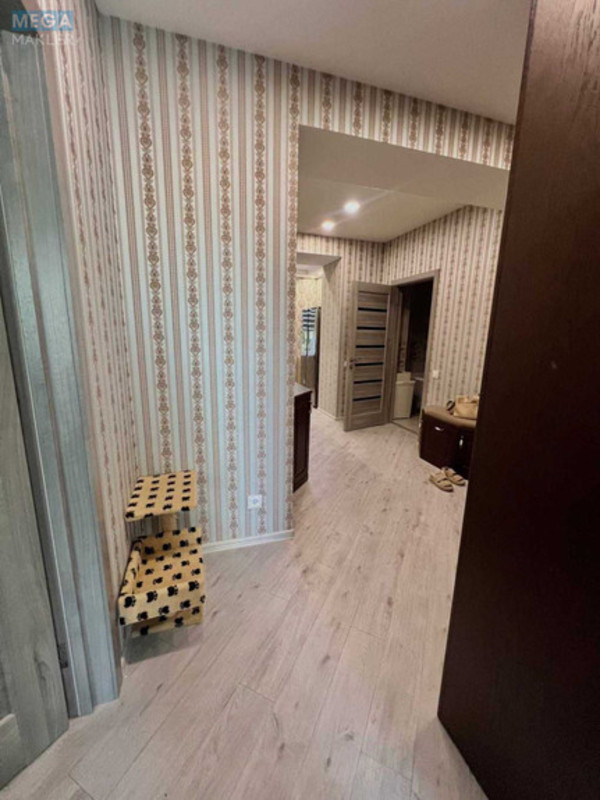 Продаж 4 кімнатної квартири (88/?/4), 2 пов. 4 пов. будинку, <a class="location-link" href="/vasilkov/" title="Недвижимость Васильків">Васильків</a>, Військове містечко 11 (изображение 11)