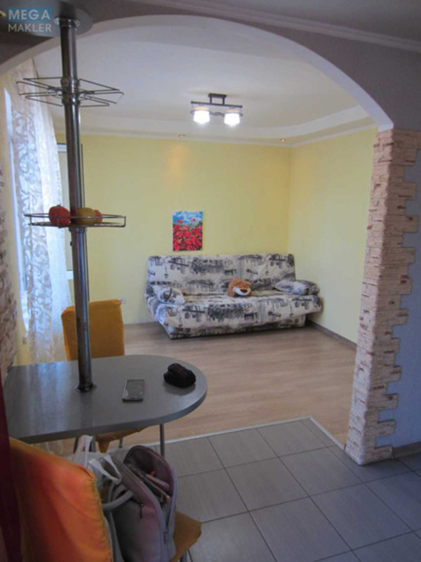 Продаж 2 кімнатної квартири (46/30/7,5), 5 пов. 5 пов. будинку, <a class="location-link" href="/kiev/" title="Недвижимость Київ">Київ</a>, <a class="location-link" href="/kiev/svyatoshinskij/" title="Недвижимость Святошинський район">Святошинський р-н</a>, Зодчих вул., 16 (изображение 8)