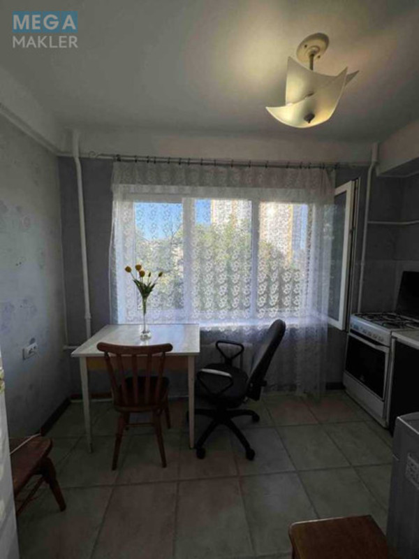 Продаж 2 кімнатної квартири (45/31/7,8), 4 пов. 5 пов. будинку, <a class="location-link" href="/kiev/" title="Недвижимость Київ">Київ</a>, <a class="location-link" href="/kiev/dneprovskij/" title="Недвижимость Дніпровський район">Дніпровський р-н</a>, Строителей ул., 14 (изображение 8)