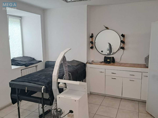 Продаж комерційної нерухомості, 153&nbsp;кв.м, под офис, <a class="location-link" href="/kiev/" title="Недвижимость Київ">Київ</a>, <a class="location-link" href="/kiev/shevchenkovskij/" title="Недвижимость Шевченківський район">Шевченківський р-н</a>, Прорізна вул., 9 (изображение 2)