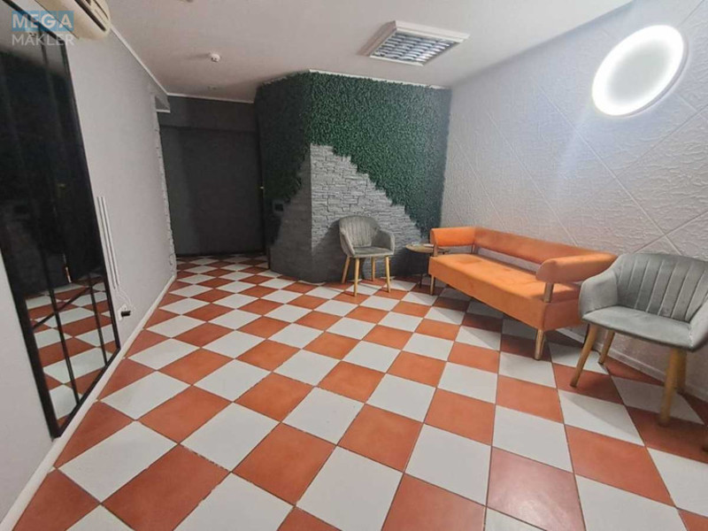 Продаж комерційної нерухомості, 153&nbsp;кв.м, под офис, <a class="location-link" href="/kiev/" title="Недвижимость Київ">Київ</a>, <a class="location-link" href="/kiev/shevchenkovskij/" title="Недвижимость Шевченківський район">Шевченківський р-н</a>, Прорізна вул., 9 (изображение 9)