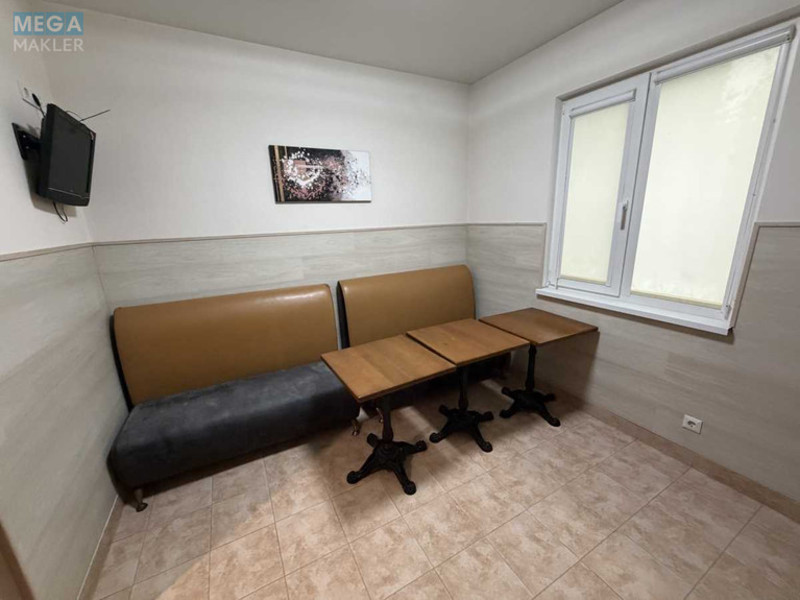 Оренда дома, <a class="location-link" href="/kiev/" title="Недвижимость Київ">Київ</a>, <a class="location-link" href="/kiev/dneprovskij/" title="Недвижимость Дніпровський район">Дніпровський р-н</a>, 1 Садовый пер., 10А (изображение 9)