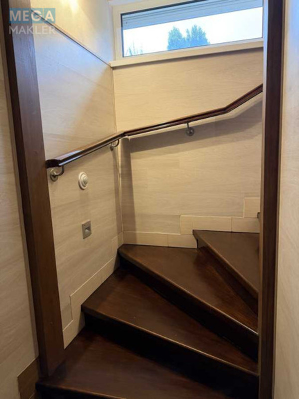 Оренда дома, <a class="location-link" href="/kiev/" title="Недвижимость Київ">Київ</a>, <a class="location-link" href="/kiev/dneprovskij/" title="Недвижимость Дніпровський район">Дніпровський р-н</a>, 1 Садовый пер., 10А (изображение 18)