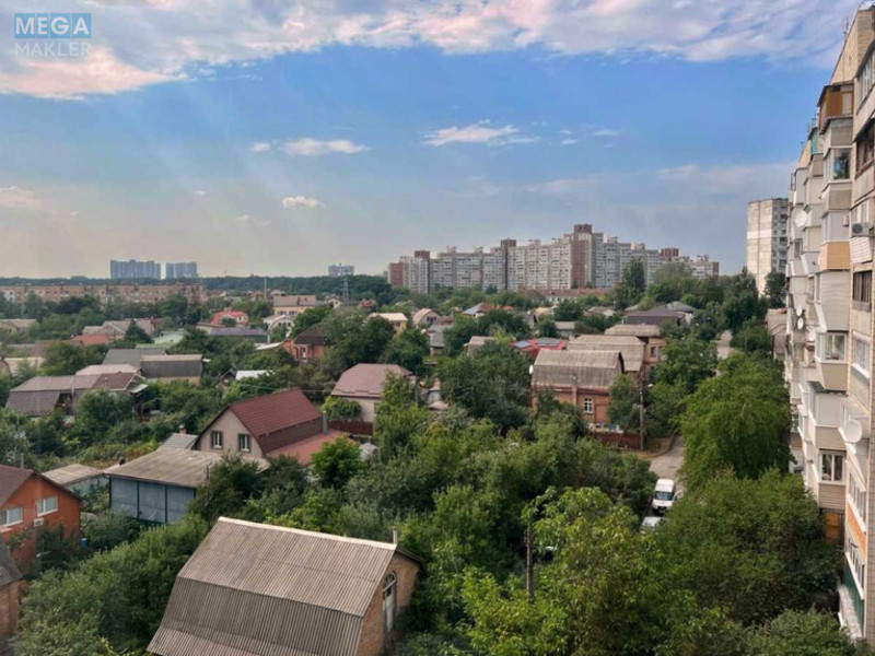 Продаж 2 кімнатної квартири (44/27/6), 7 пов. 9 пов. будинку, <a class="location-link" href="/kiev/" title="Недвижимость Київ">Київ</a>, <a class="location-link" href="/kiev/goloseevskij/" title="Недвижимость Голосіївський район">Голосіївський р-н</a>, Академіка Заболотного вул., 138 (изображение 9)