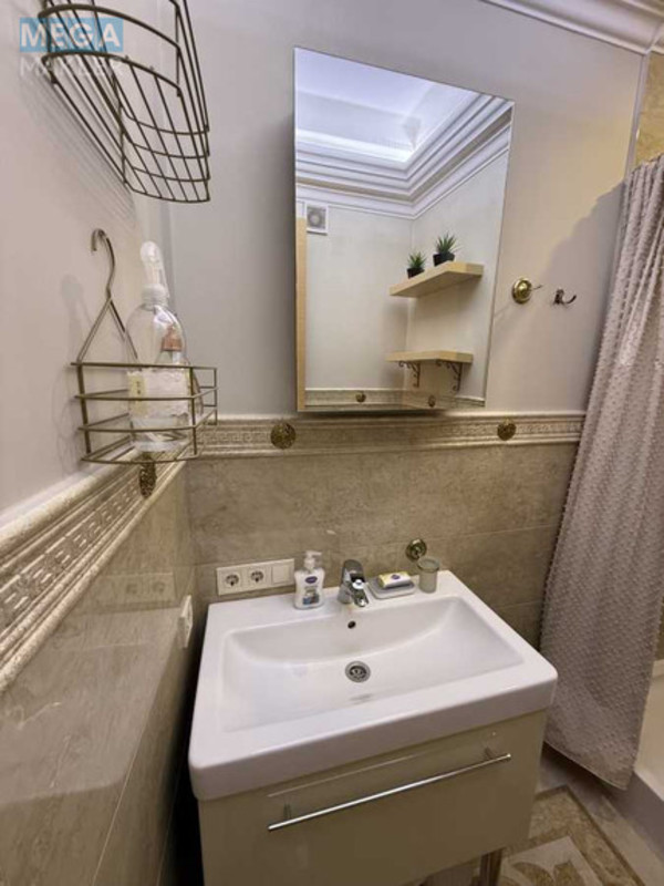 Оренда 2 кімнатної квартири, <a class="location-link" href="/kiev/" title="Недвижимость Київ">Київ</a>, <a class="location-link" href="/kiev/shevchenkovskij/" title="Недвижимость Шевченківський район">Шевченківський р-н</a>, Богдана Хмельницького вул., 68 (изображение 16)