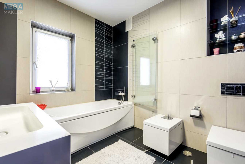 Продаж дома, 3&nbsp;поверху, 260&nbsp;кв.м, 6&nbsp;кімнат, ділянка 7&nbsp;соток, <a class="location-link" href="/kiev/" title="Недвижимость Київ">Київ</a>, <a class="location-link" href="/kiev/darnickij/" title="Недвижимость Дарницький район">Дарницький р-н</a>, Святищенська вул. (изображение 16)