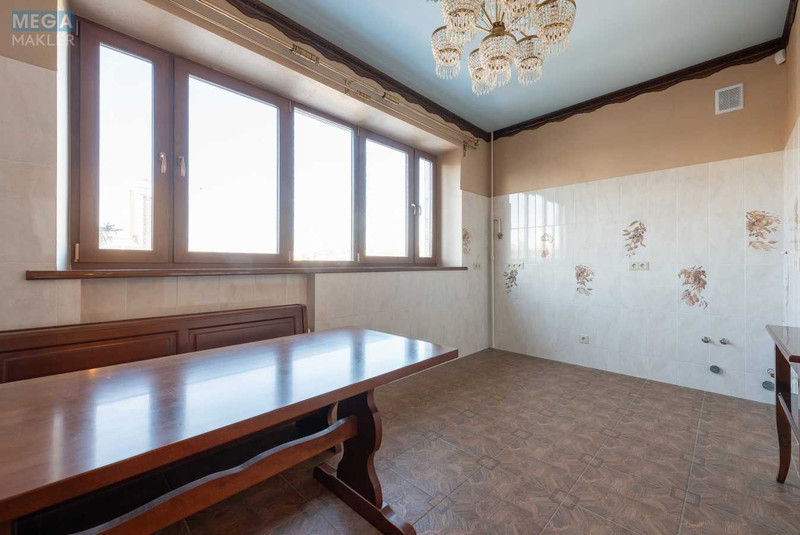 Оренда 3 кімнатної квартири, <a class="location-link" href="/kiev/" title="Недвижимость Київ">Київ</a>, <a class="location-link" href="/kiev/pecherskij/" title="Недвижимость Печерський район">Печерський р-н</a>, Михайла Грушевського вул., 34А (изображение 12)