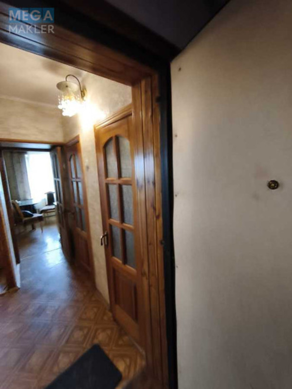 Продаж 1 кімнатної квартири (34/18/7), 7 пов. 9 пов. будинку, <a class="location-link" href="/kiev/" title="Недвижимость Київ">Київ</a>, <a class="location-link" href="/kiev/svyatoshinskij/" title="Недвижимость Святошинський район">Святошинський р-н</a>, Генерала Наумова вул., 19 (изображение 16)