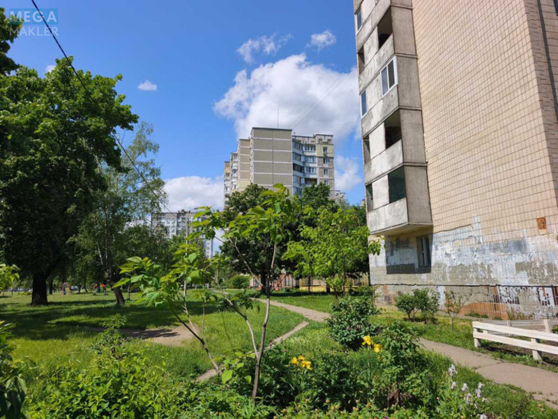 Продаж 1 кімнатної квартири (34/18/7), 7 пов. 9 пов. будинку, <a class="location-link" href="/kiev/" title="Недвижимость Київ">Київ</a>, <a class="location-link" href="/kiev/svyatoshinskij/" title="Недвижимость Святошинський район">Святошинський р-н</a>, Генерала Наумова вул., 19 (изображение 21)
