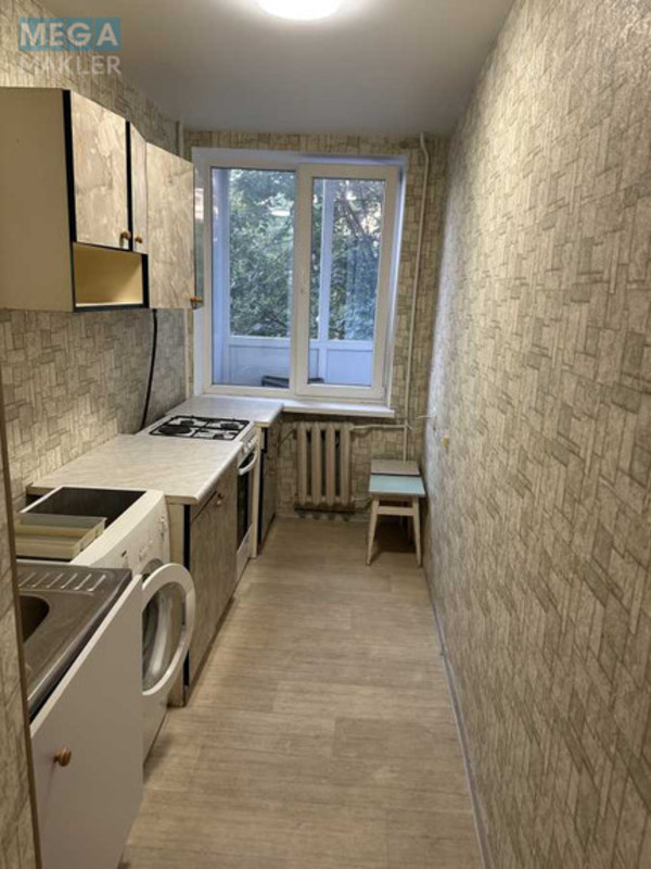 Оренда 1 кімнатної квартири, <a class="location-link" href="/kiev/" title="Недвижимость Київ">Київ</a>, <a class="location-link" href="/kiev/svyatoshinskij/" title="Недвижимость Святошинський район">Святошинський р-н</a>, Академіка Корольова вул. (изображение 6)