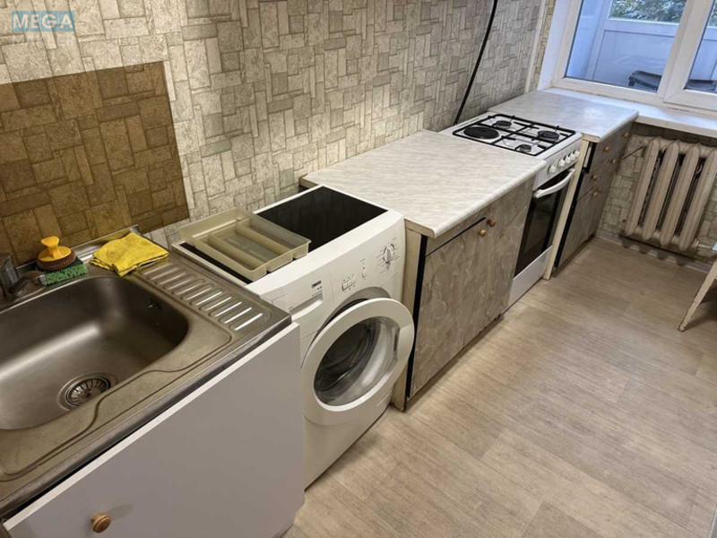 Оренда 1 кімнатної квартири, <a class="location-link" href="/kiev/" title="Недвижимость Київ">Київ</a>, <a class="location-link" href="/kiev/svyatoshinskij/" title="Недвижимость Святошинський район">Святошинський р-н</a>, Академіка Корольова вул. (изображение 7)