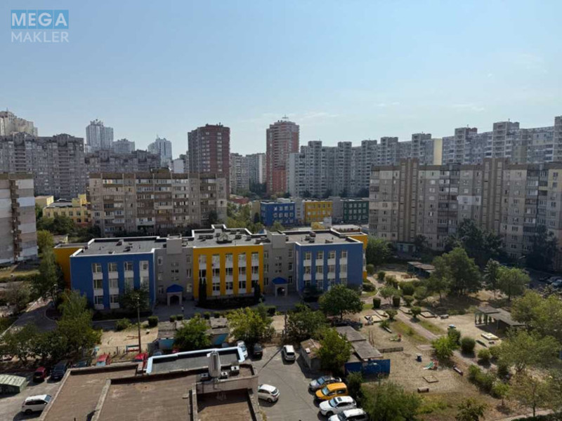 Продаж 1 кімнатної квартири (57/21,3/13), 10 пов. 14 пов. будинку, <a class="location-link" href="/kiev/" title="Недвижимость Київ">Київ</a>, <a class="location-link" href="/kiev/darnickij/" title="Недвижимость Дарницький район">Дарницький р-н</a>, Срібнокільська вул., 24 (изображение 8)
