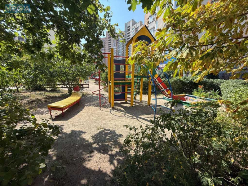 Продаж 1 кімнатної квартири (57/21,3/13), 10 пов. 14 пов. будинку, <a class="location-link" href="/kiev/" title="Недвижимость Київ">Київ</a>, <a class="location-link" href="/kiev/darnickij/" title="Недвижимость Дарницький район">Дарницький р-н</a>, Срібнокільська вул., 24 (изображение 19)