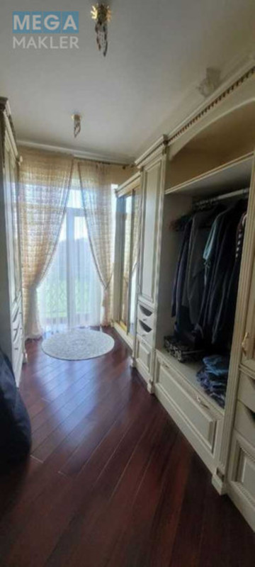 Продаж дома, 3&nbsp;поверху, 550&nbsp;кв.м, 6&nbsp;кімнат, ділянка 32&nbsp;сотки, <a class="location-link" href="/kiev/" title="Недвижимость Київ">Київ</a>, <a class="location-link" href="/kiev/darnickij/" title="Недвижимость Дарницький район">Дарницький р-н</a>, Лесная ул. (изображение 18)