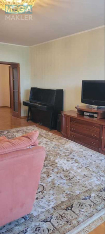 Продаж 3 кімнатної квартири (110,5/71,6/16,7), 3 пов. 18 пов. будинку, <a class="location-link" href="/kiev/" title="Недвижимость Київ">Київ</a>, <a class="location-link" href="/kiev/solomenskij/" title="Недвижимость Солом'янський район">Солом'янський р-н</a>, Соломенская ул., 30 (изображение 9)