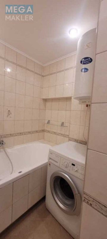 Продаж 3 кімнатної квартири (110,5/71,6/16,7), 3 пов. 18 пов. будинку, <a class="location-link" href="/kiev/" title="Недвижимость Київ">Київ</a>, <a class="location-link" href="/kiev/solomenskij/" title="Недвижимость Солом'янський район">Солом'янський р-н</a>, Соломенская ул., 30 (изображение 12)