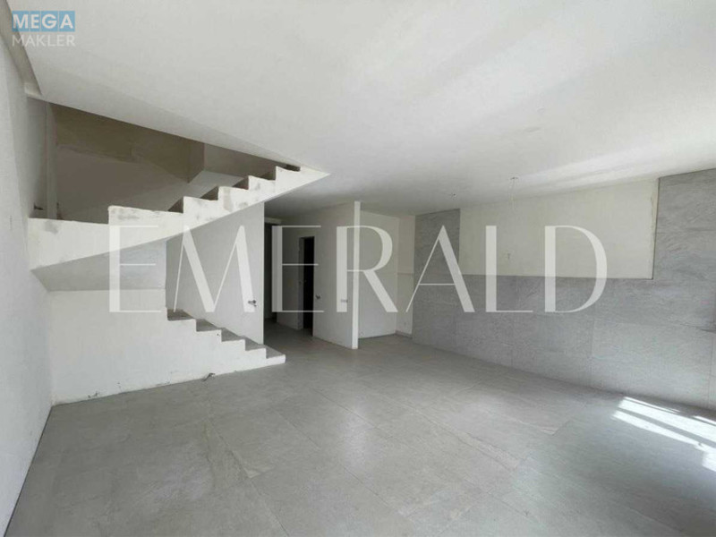 Продаж дома, 2&nbsp;поверху, 142&nbsp;кв.м, 5&nbsp;кімнат, ділянка 4&nbsp;сотки, <a class="location-link" href="/kiev/" title="Недвижимость Київ">Київ</a>, <a class="location-link" href="/kiev/solomenskij/" title="Недвижимость Солом'янський район">Солом'янський р-н</a>, Калиновая ул., 6 (изображение 8)
