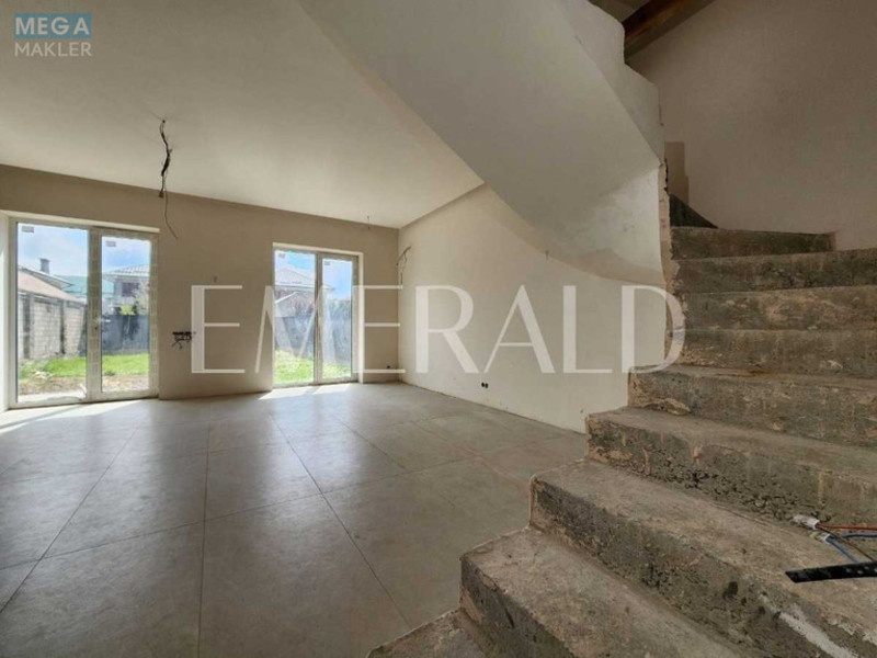 Продаж дома, 2&nbsp;поверху, 142&nbsp;кв.м, 5&nbsp;кімнат, ділянка 4&nbsp;сотки, <a class="location-link" href="/kiev/" title="Недвижимость Київ">Київ</a>, <a class="location-link" href="/kiev/solomenskij/" title="Недвижимость Солом'янський район">Солом'янський р-н</a>, Калиновая ул., 6 (изображение 16)