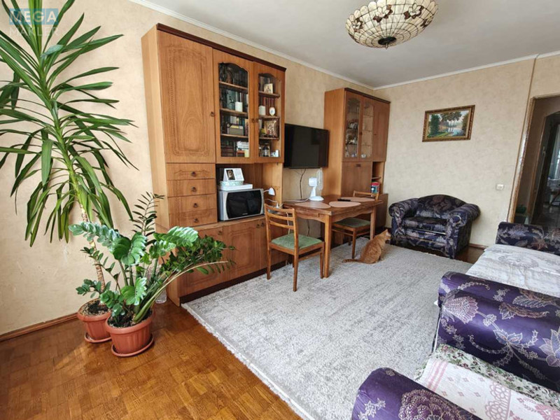 Продаж 3 кімнатної квартири (70/44/8), 15 пов. 16 пов. будинку, <a class="location-link" href="/kiev/" title="Недвижимость Київ">Київ</a>, <a class="location-link" href="/kiev/dneprovskij/" title="Недвижимость Дніпровський район">Дніпровський р-н</a>, Романа Шухевича просп., 2 (изображение 2)