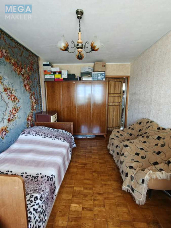 Продаж 3 кімнатної квартири (70/44/8), 15 пов. 16 пов. будинку, <a class="location-link" href="/kiev/" title="Недвижимость Київ">Київ</a>, <a class="location-link" href="/kiev/dneprovskij/" title="Недвижимость Дніпровський район">Дніпровський р-н</a>, Романа Шухевича просп., 2 (изображение 7)