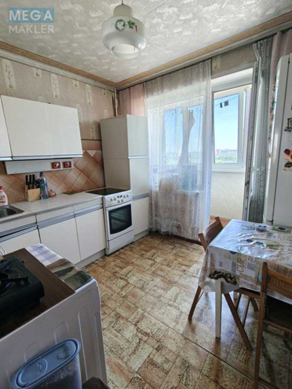 Продаж 3 кімнатної квартири (70/44/8), 15 пов. 16 пов. будинку, <a class="location-link" href="/kiev/" title="Недвижимость Київ">Київ</a>, <a class="location-link" href="/kiev/dneprovskij/" title="Недвижимость Дніпровський район">Дніпровський р-н</a>, Романа Шухевича просп., 2 (изображение 12)