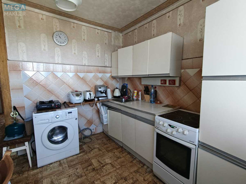Продаж 3 кімнатної квартири (70/44/8), 15 пов. 16 пов. будинку, <a class="location-link" href="/kiev/" title="Недвижимость Київ">Київ</a>, <a class="location-link" href="/kiev/dneprovskij/" title="Недвижимость Дніпровський район">Дніпровський р-н</a>, Романа Шухевича просп., 2 (изображение 15)