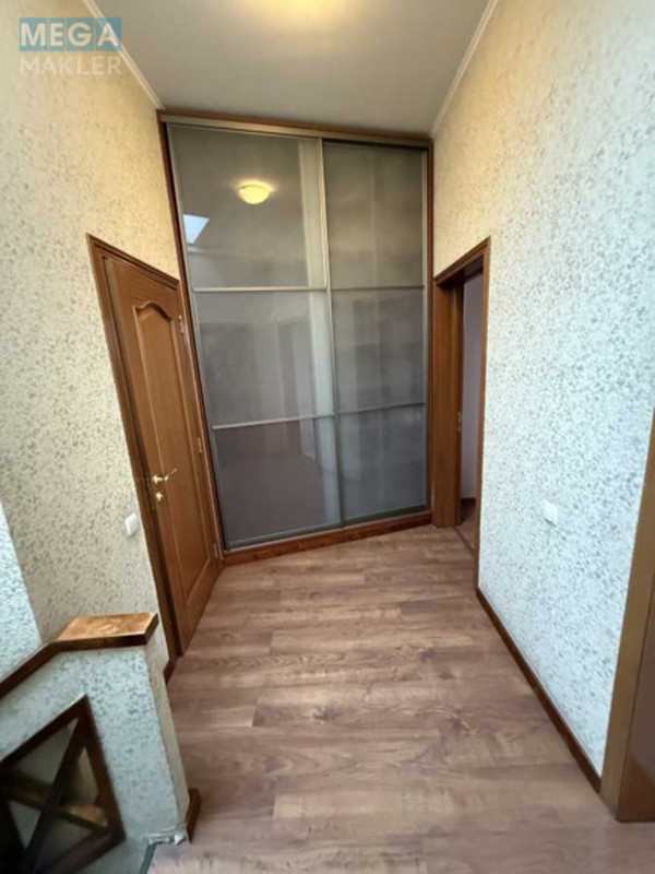 Оренда комерційної нерухомості, 197&nbsp;кв.м, под офис, <a class="location-link" href="/kiev/" title="Недвижимость Київ">Київ</a>, <a class="location-link" href="/kiev/shevchenkovskij/" title="Недвижимость Шевченківський район">Шевченківський р-н</a>, Трехсвятительская ул., 13 (изображение 15)
