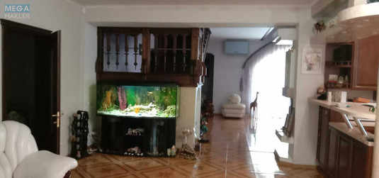 Продаж дома, 3&nbsp;поверху, 470&nbsp;кв.м, 7&nbsp;кімнат, ділянка 15&nbsp;соток, <a class="location-link" href="/dnepropetrovsk/" title="Недвижимость Дніпра">Дніпро</a>, Бєлградська (изображение 8)