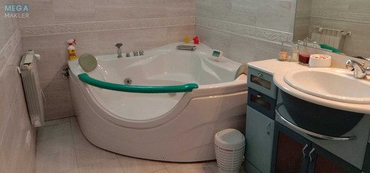 Продаж дома, 3&nbsp;поверху, 470&nbsp;кв.м, 7&nbsp;кімнат, ділянка 15&nbsp;соток, <a class="location-link" href="/dnepropetrovsk/" title="Недвижимость Дніпра">Дніпро</a>, Бєлградська (изображение 19)
