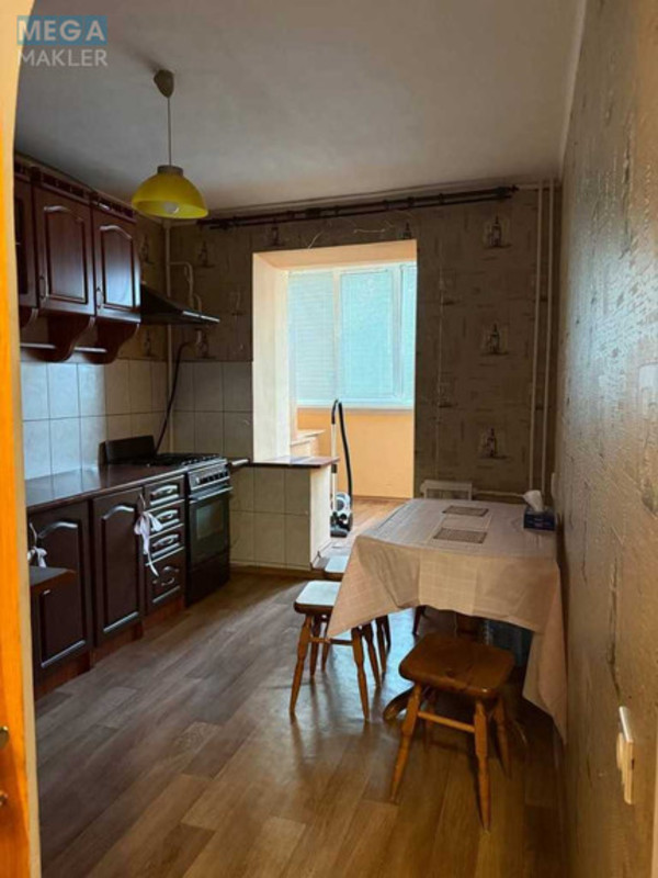 Оренда 1 кімнатної квартири, <a class="location-link" href="/kiev/" title="Недвижимость Київ">Київ</a>, <a class="location-link" href="/kiev/podolskij/" title="Недвижимость Подільський район">Подільський р-н</a>, Світлицького вул., 26 (изображение 2)